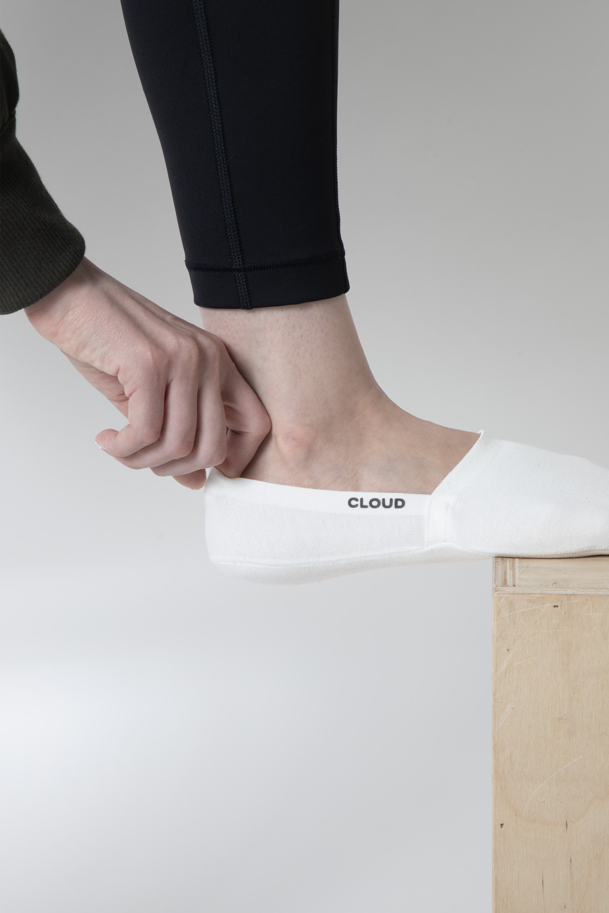 CLOUD Premium Terry No Show Socks 5-Pack